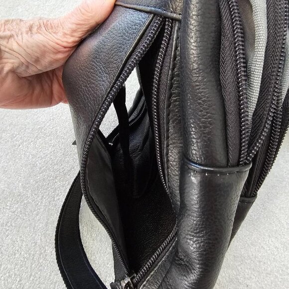 AGM Beyond Leather Slingback Concealed Carry Unisex Black - Picture 6 of 7